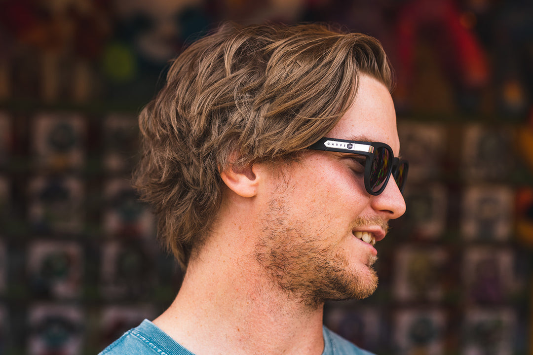SUNGLASSES