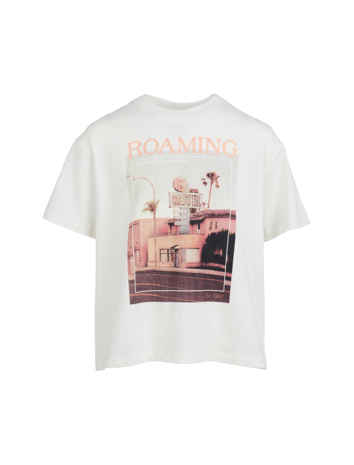 Eve Girl Roaming Boyfriend Tee