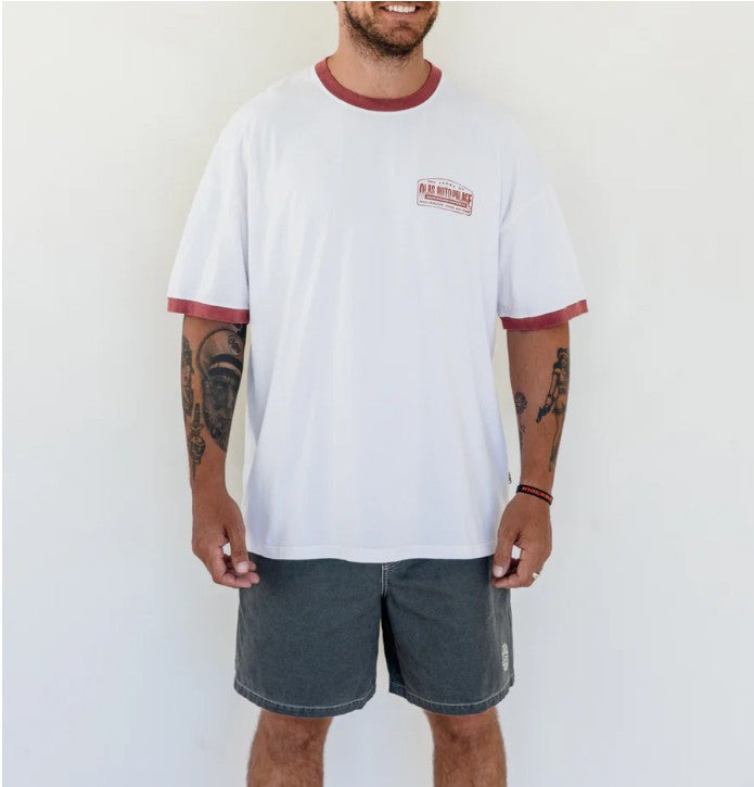 Olas Mens Autopalace Box tee