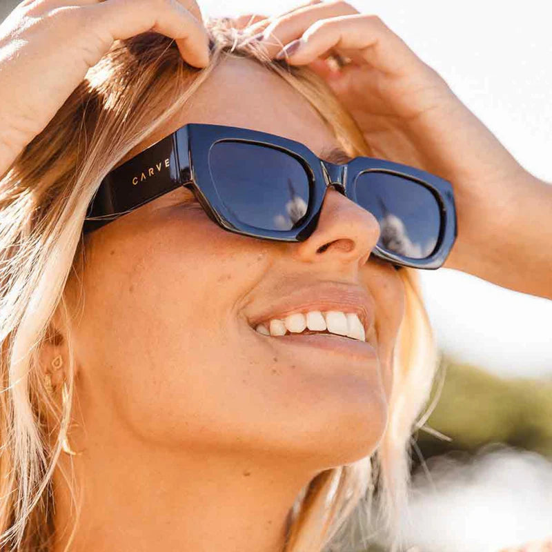 Carve Vinca Gloss Black-Grey Lens
