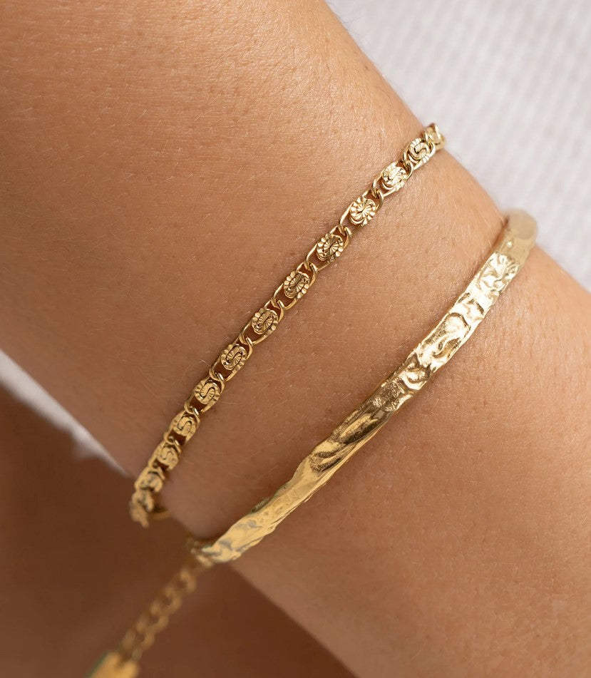 Arms Of Eve Dragon Gold Chain Bracelet