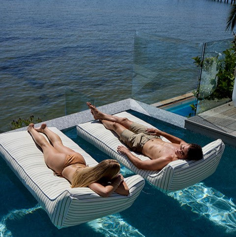 Sunnylife Luxe Lie-On Lounger La Palma Sage Stripe