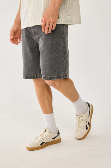 Abrand A5 Baggy Short Dustin