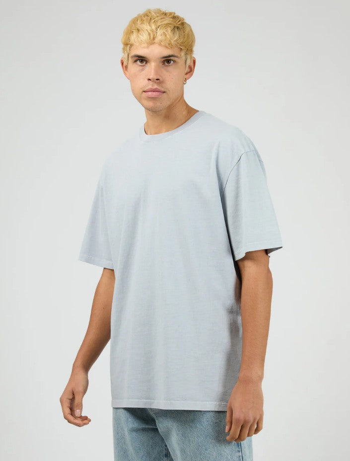 Silent Theory Essential Fit Tee Sky Blue