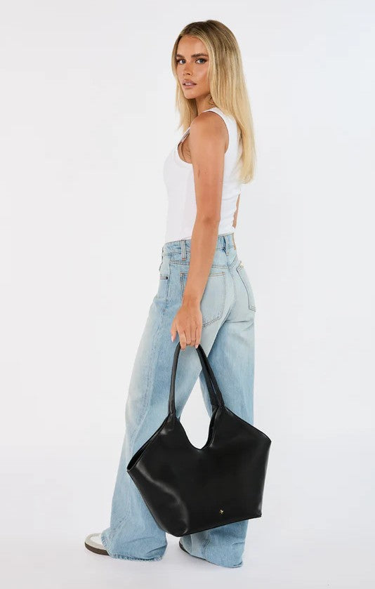 Peta + Jain Laleh Curved Tote Blk