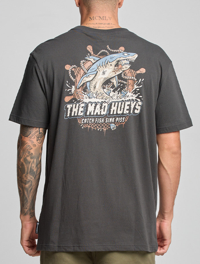 The Mad Hueys Catch Fish | Ss Tee - Vintage Black