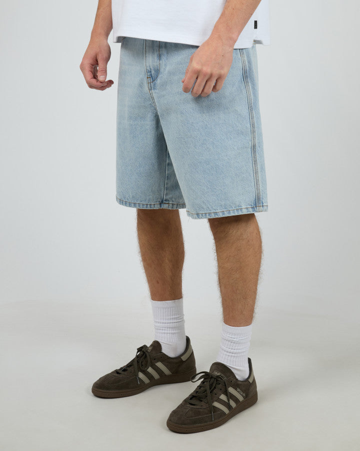 Silent Theory Embroidery Jort