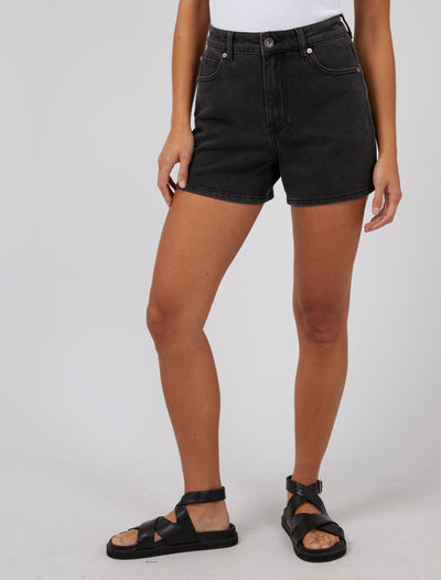 Silent Theory Kyia Short Comfort