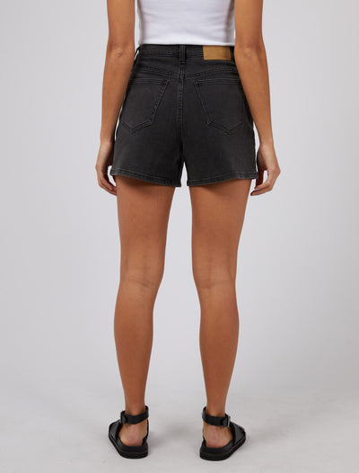 Silent Theory Kyia Short Comfort