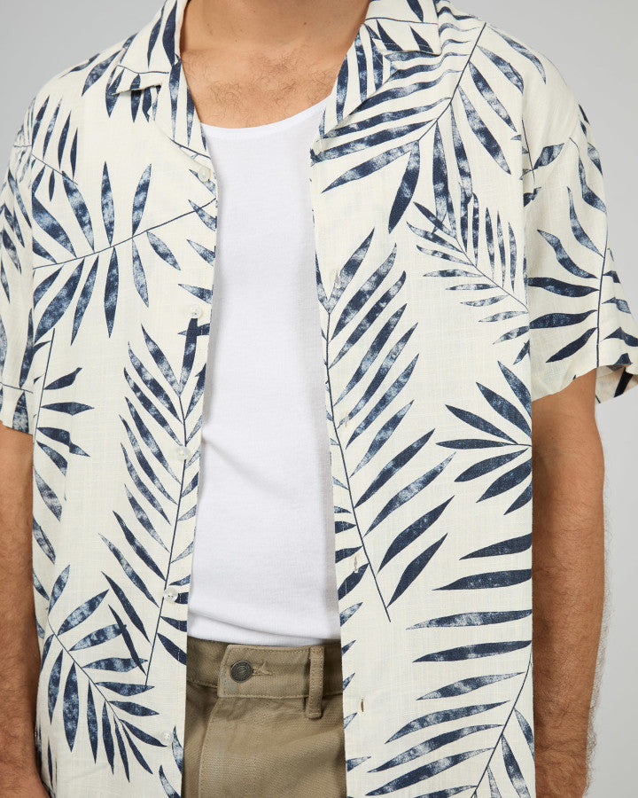 Silent Theory Resort Shirt