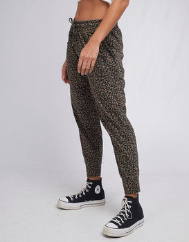 Silent Theory Tia Leopard Pant