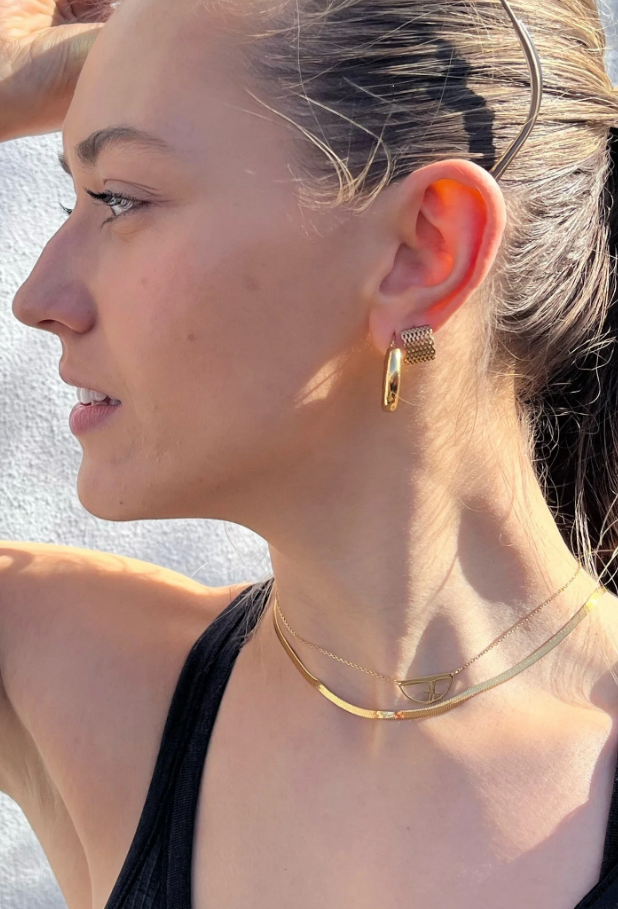 Ever Free Throw Gold Necklace