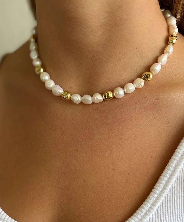 Arms of Eve Juliet Pearl Necklace