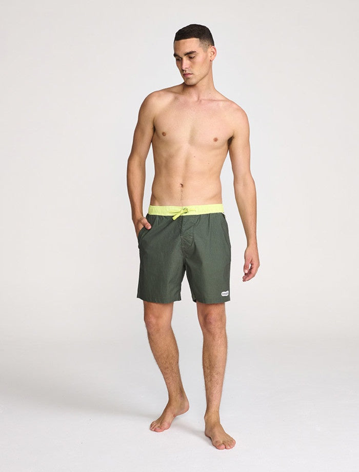 Critical Slide Plain Trunk Lime